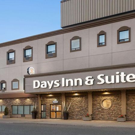 Days Inn & Suites By Wyndham Sault Ste. Marie On Esterno foto