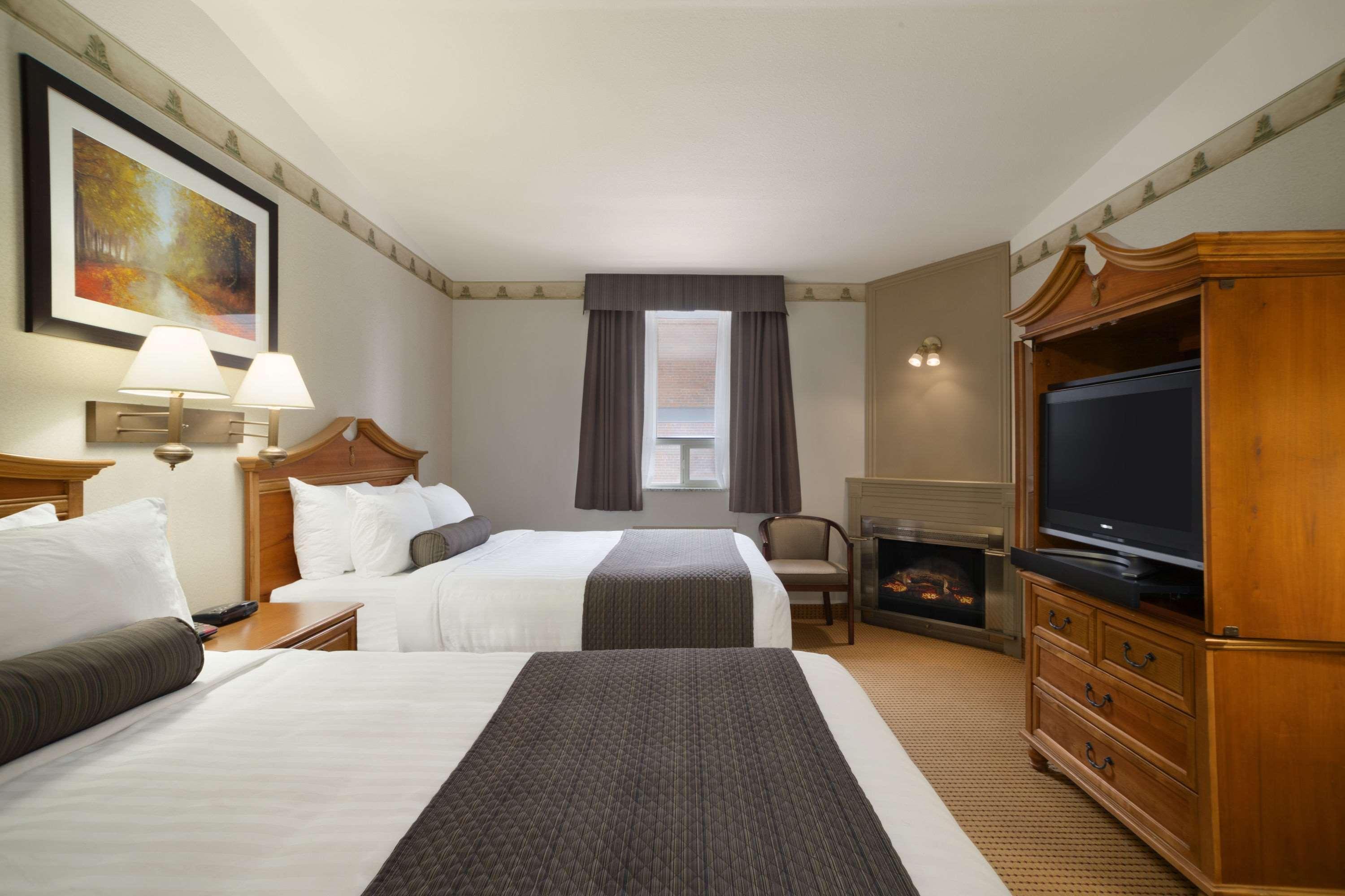 Days Inn & Suites By Wyndham Sault Ste. Marie On Esterno foto