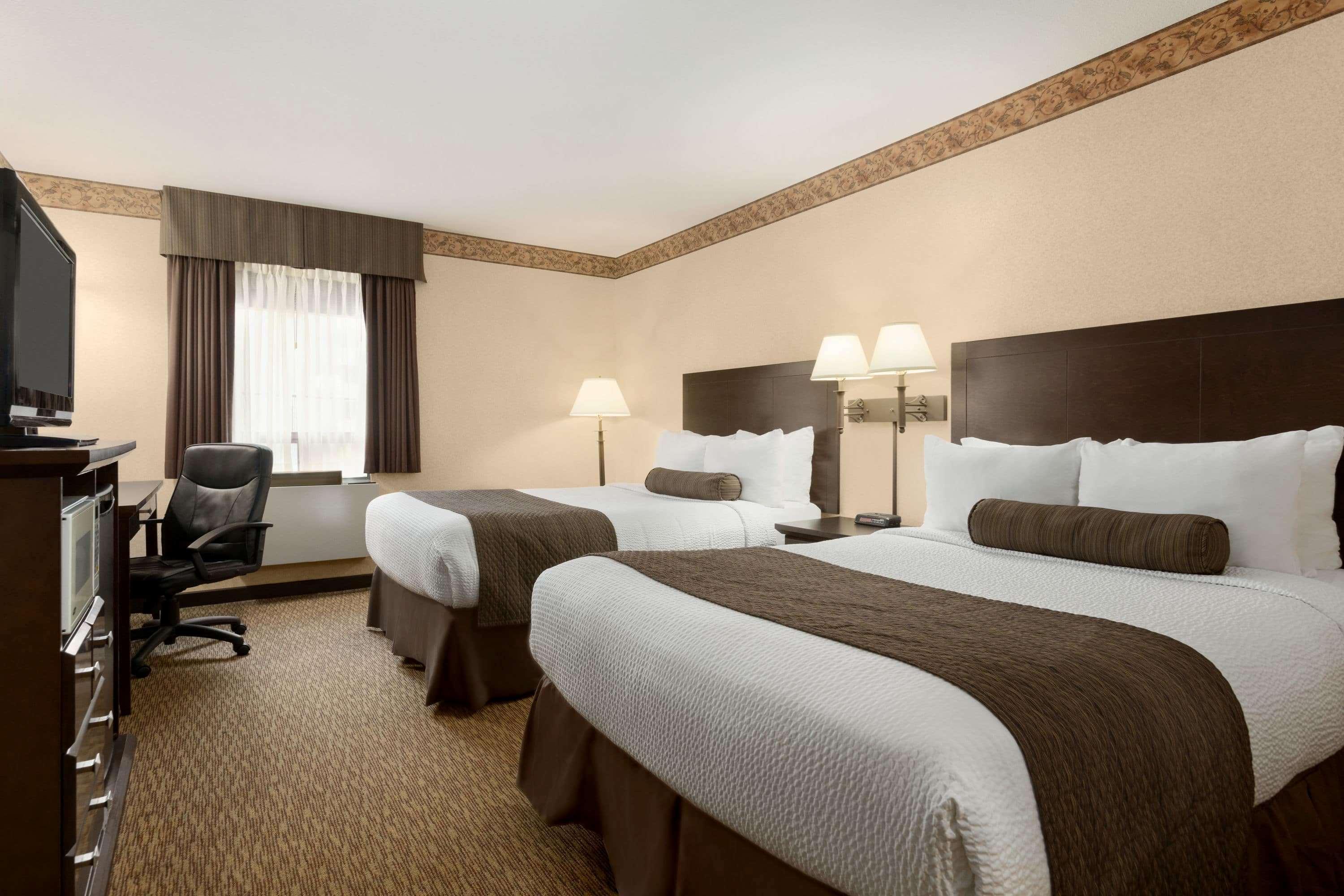 Days Inn & Suites By Wyndham Sault Ste. Marie On Esterno foto