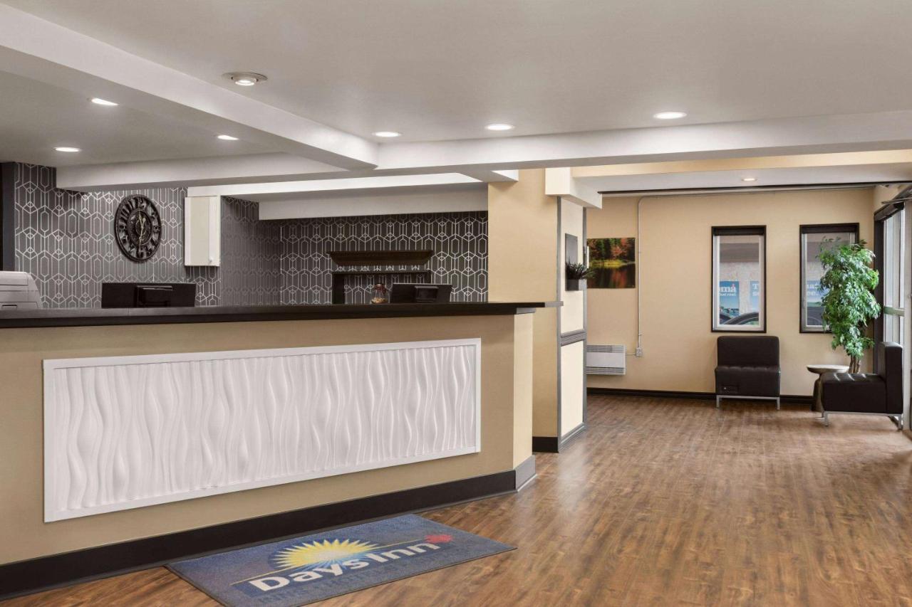 Days Inn & Suites By Wyndham Sault Ste. Marie On Esterno foto