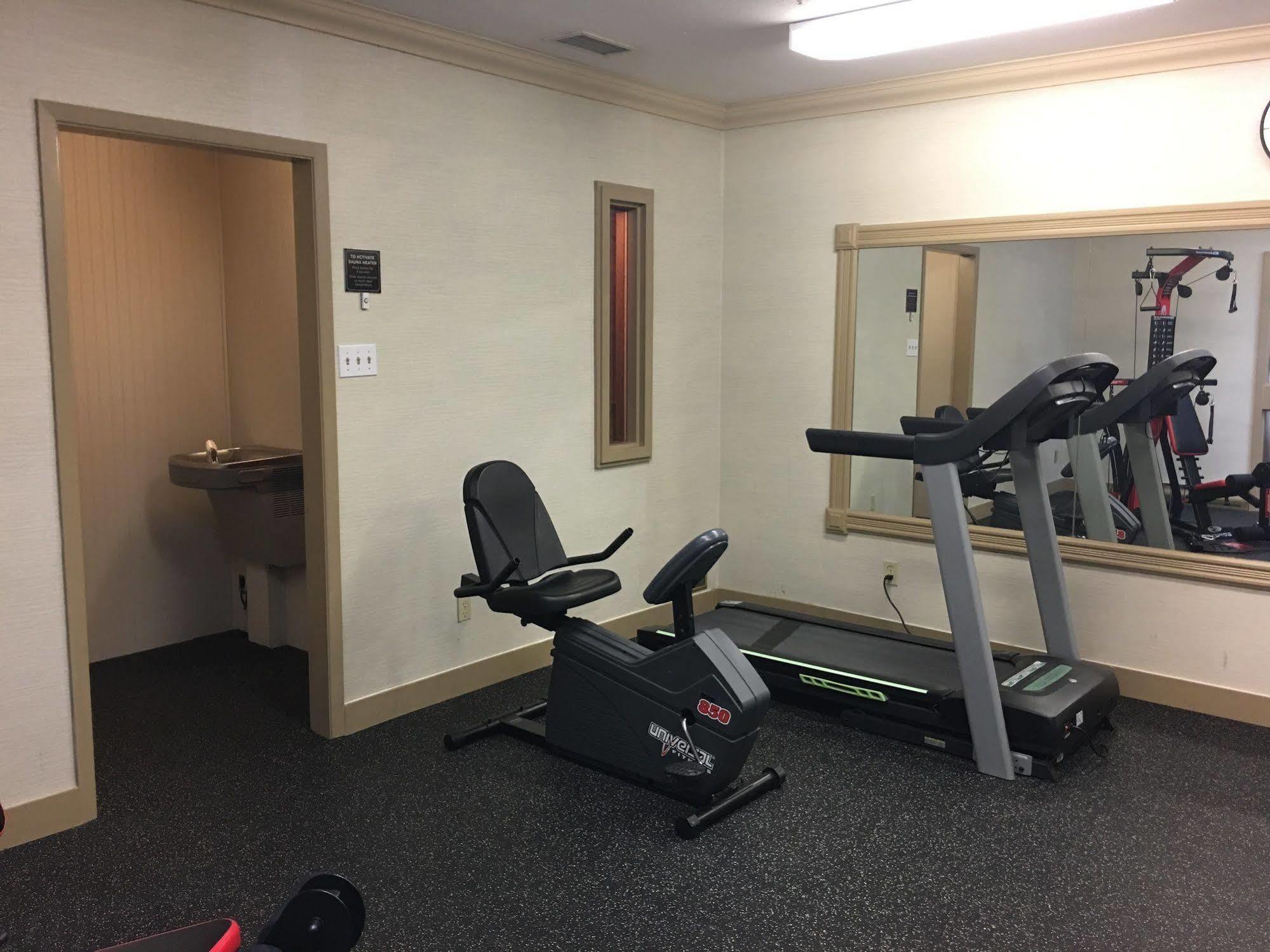 Days Inn & Suites By Wyndham Sault Ste. Marie On Esterno foto