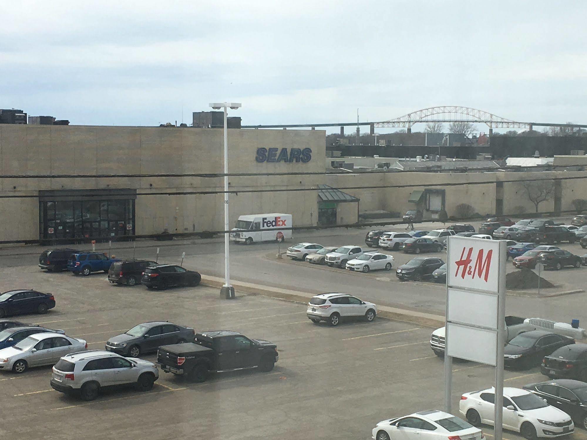 Days Inn & Suites By Wyndham Sault Ste. Marie On Esterno foto